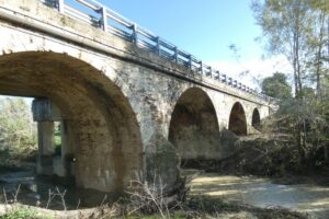 Lavori di manutenzione straordinaria per la messa in sicurezza del ponte per l’attraversamento del torrente Fiumicello